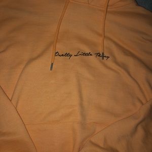 PRETTY LITTLE THING HOODIE